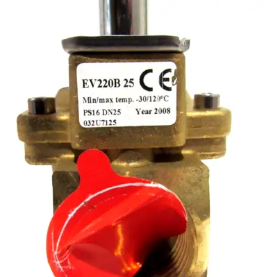 NEW DANFOSS 032U7125 VALVE EV220B