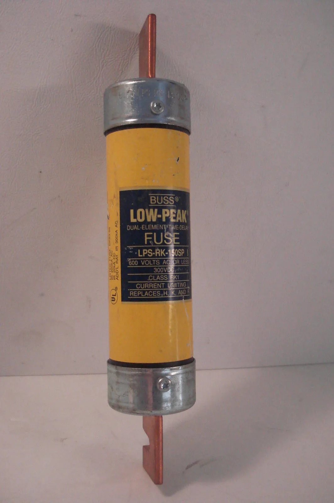USED COOPER BUSSMANN LOW PEAK LPS-RK-150SP FUSE USED