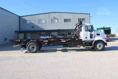 New | in-Stock 2027 MACK MD7 Rolloff Trucks Texas US | Roll Off Truck World #1491884