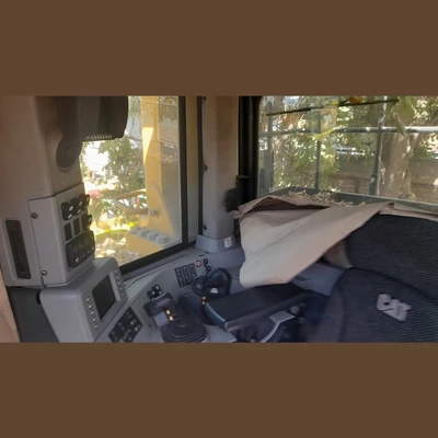 USED 2012 CATERPILLAR D11T