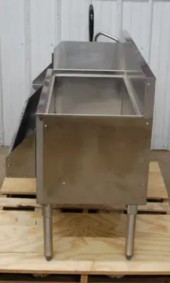 142-1257 Krowne 47 Inch Cocktail Station Underbar Ice Bin w 10 Circuit Cold Plat