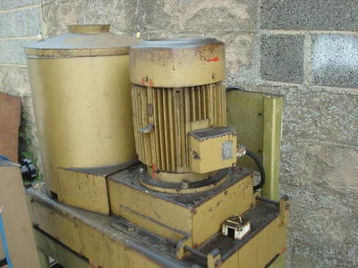 Simon Heesen Orbital Pellet Press