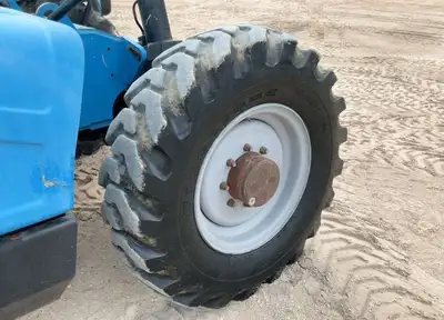 USED 2015 GENIE GTH844