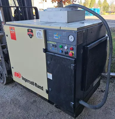 USED 2005 INGERSOLL RAND SSR UP6-20-125