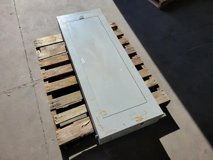 Used WESTINGHOUSE NFB Switchgears British Columbia CA | Lenmark #835632
