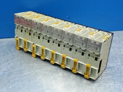 USED OMRON CJ1WID261
