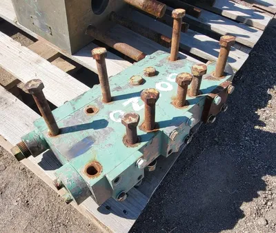 USED WATER BLASTING FLUID END