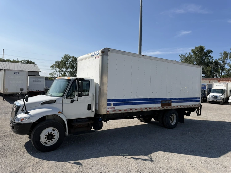 Used 2018 INTERNATIONAL 4300 SBA4X2 Box trucks Indiana US | Miedema Asset Management Group #1414604