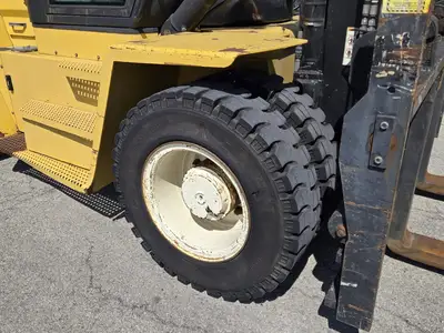 Used 2006 Yale GDP210 Internal Combustion Forklifts: Pneumatic Tire New York US | United Lift #1446681