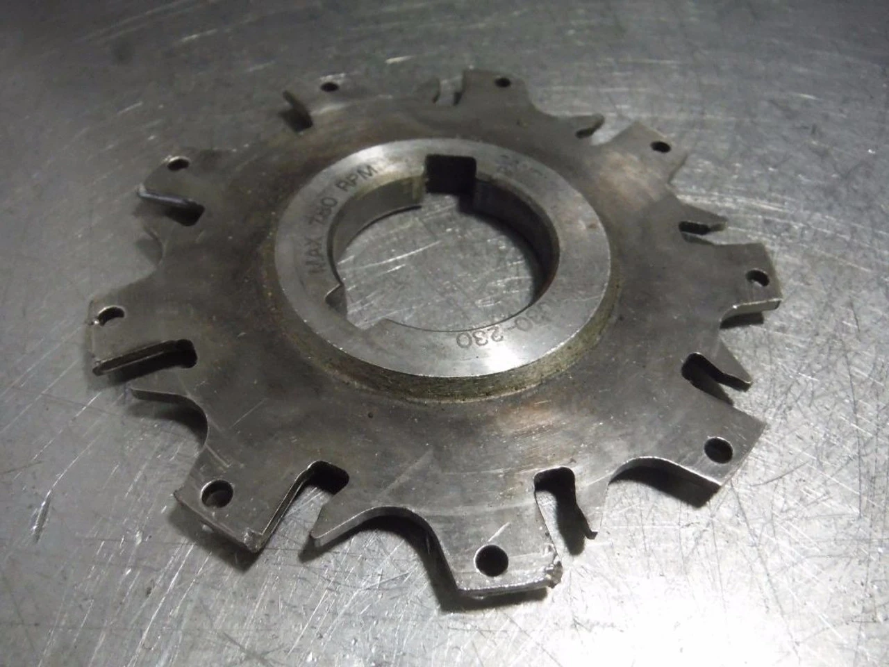 Sandvik 4" Indexable Slot Milling Cutter 1.25" Arbor A33020 101030 230 (LOC1785)