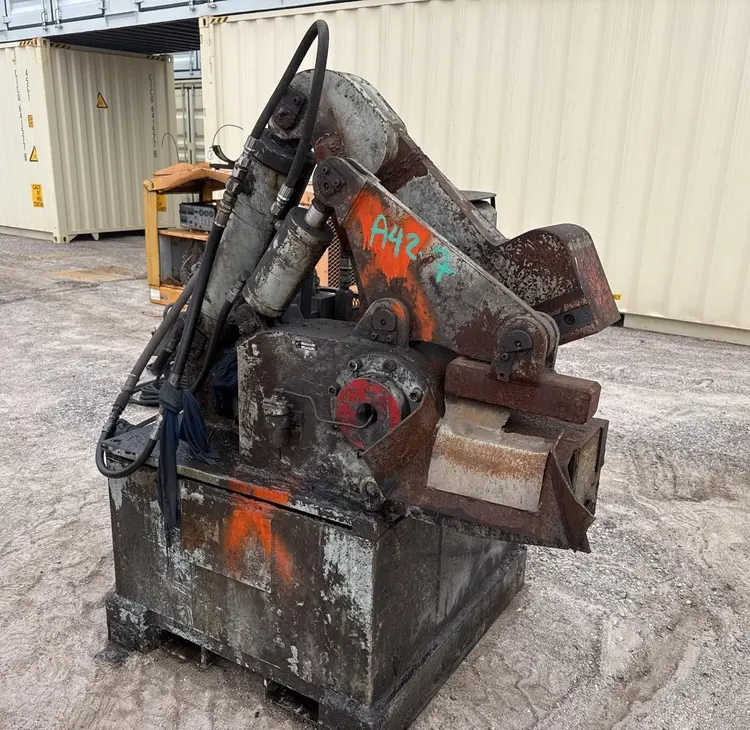 Used KRB _UNKNOWN_ Alligator Shears Ohio US | Yoder Brothers machinery 4 #91375