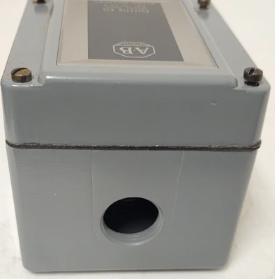 NEW Allen-Bradley 836-C2J