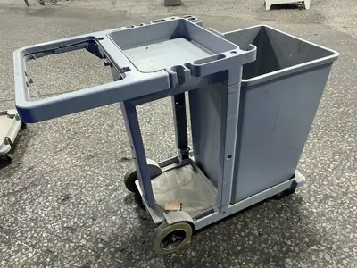 Used RUBBERMAID _UNKNOWN_ Miscellaneous MRO Ohio US | HGR 24 #1516947