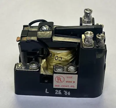 New | in-Stock CROUSE HINDS MR2TU20 Miscellaneous Equipment (Electrical & Power) Ohio US | Surplus Asset Holdings #1210192