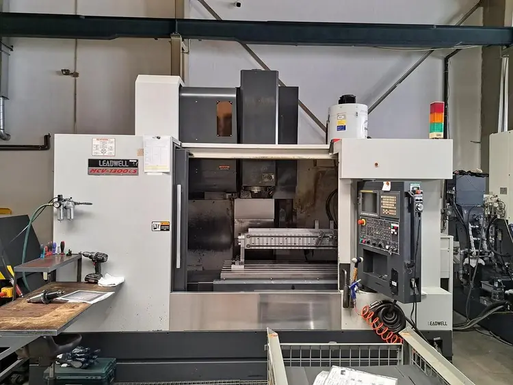 Used 2015 LEADWELL MCV-1300IS Vertical Machining Centers CZ | Amaron s.r.o. #1285586