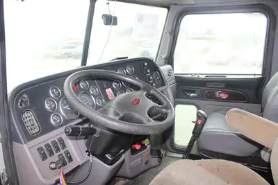 Used 2014 PETERBILT 367 Tanker trucks Texas US | Roll Off Truck World #1491937