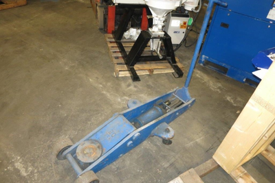 USED ARBURG FLOOR JACK