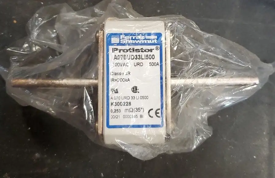 USED Ferraz Shawmut A070UD33LI500 (K300228)