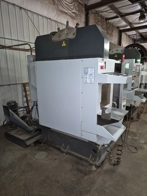 2017 HAAS DM-1 Vertical Machining Centers | Toolquip, Inc. (7)