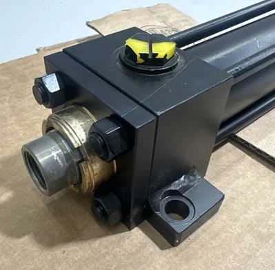 New | in-Stock Parker 01.50 C2HKT29A 72.000 Cylinders Indiana US | J&J Industrial Supply #1300176