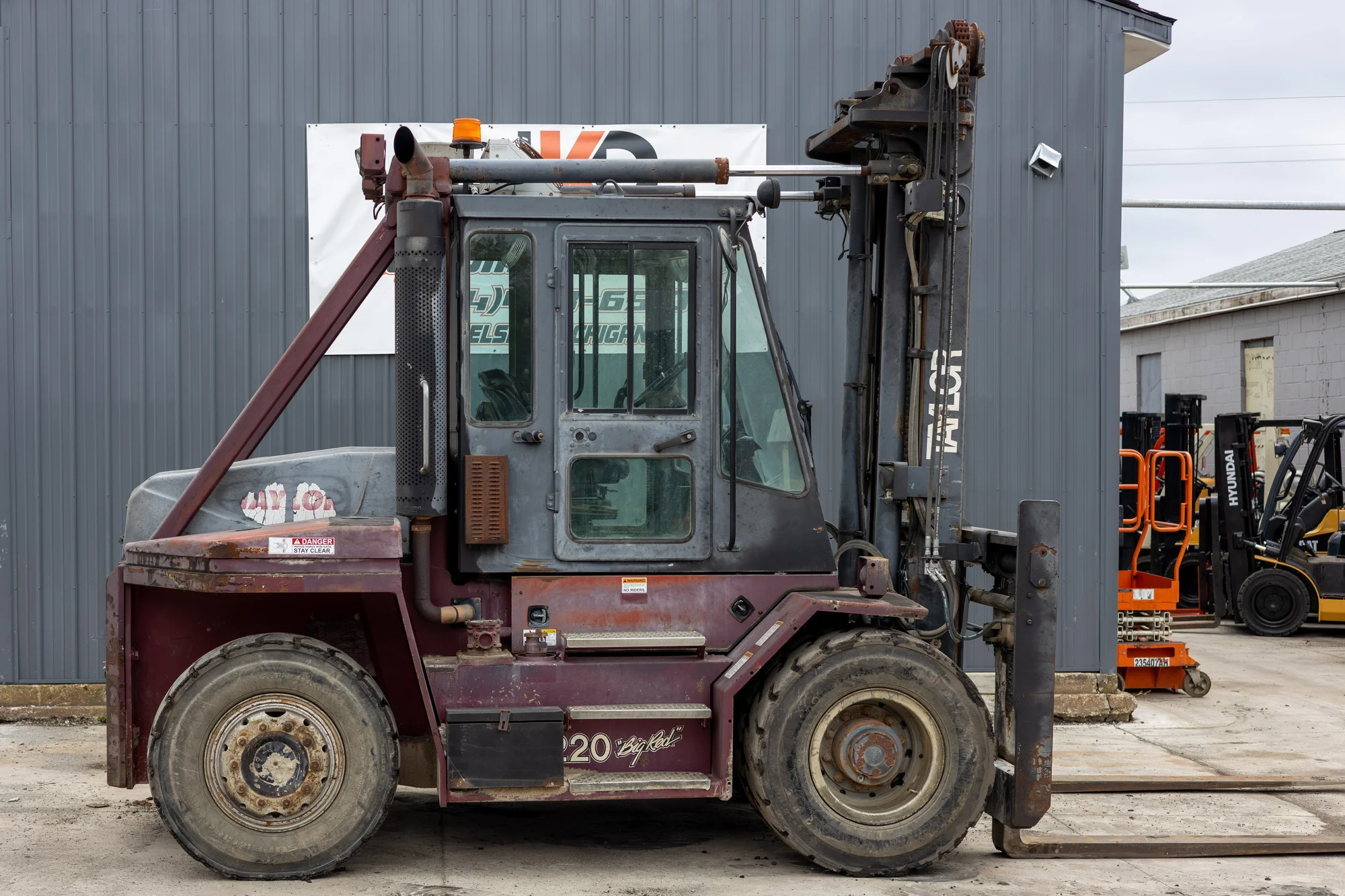 Used TAYLOR TX220S Misc Forklifts Michigan US | KD Equipment Sales #1547851