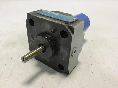 USED VICKERS CVCS16AS2M10X08