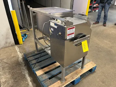 USED DANIELS FOOD EQUIPMENT DMX QUAD 100