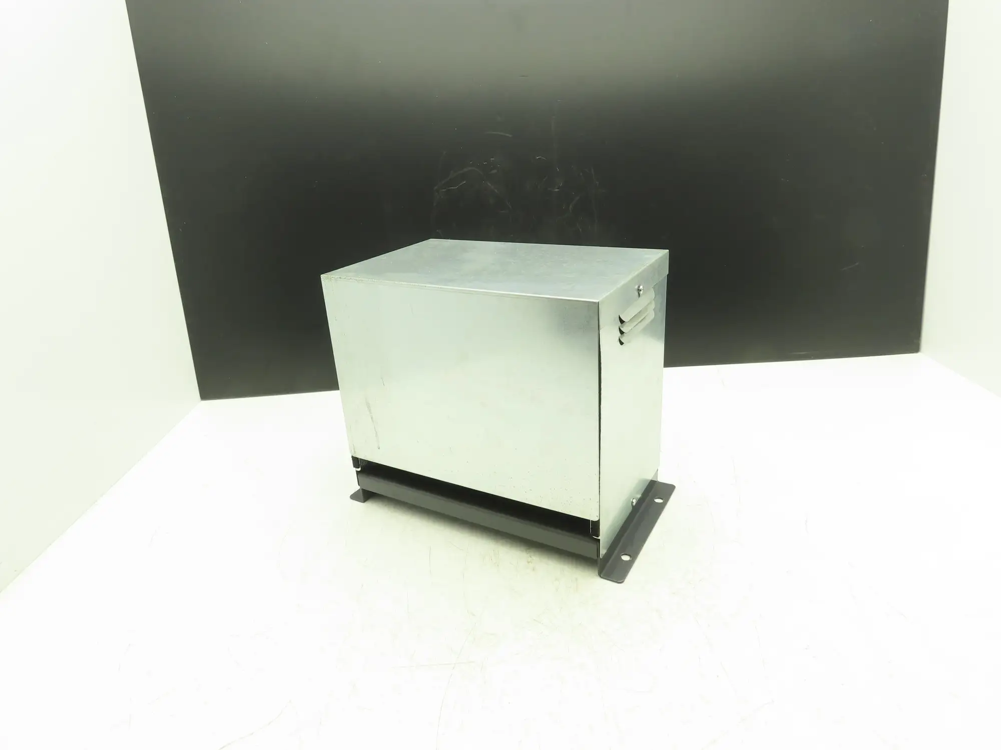 Hitachi ALI33L2 Input Side AC Reactor Inverter 22kW 200V Harmonic Suppression