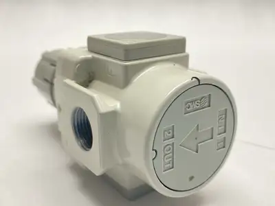 Used SMC Pneumatic Pressure Regulator Air Pressure Regulators Michigan US | Maverick Industrial Sales #1389546