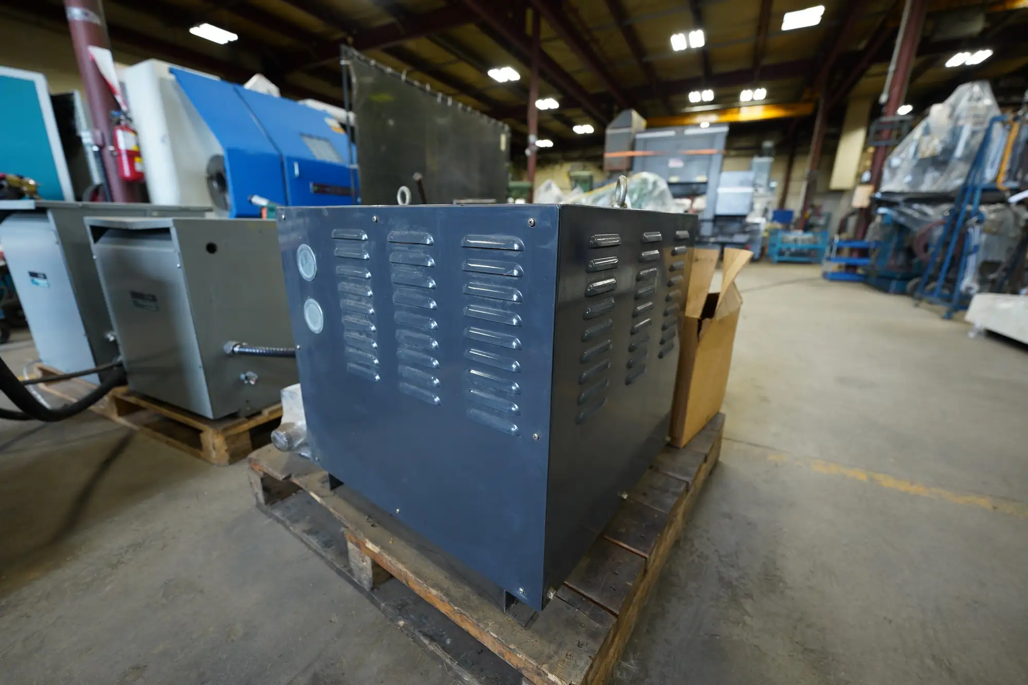 35 KVA - 480V/200V 3 Phase Multi-Tap Isolation Transformer