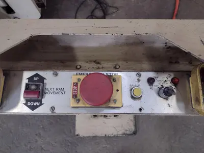 90 TON X 8' CINCINNATI MODEL 90CBX6 HYDRAULIC PRESS BRAKE: STOCK #16451