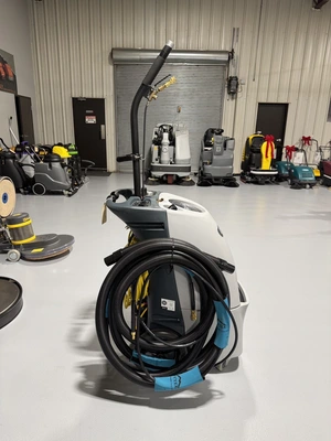 Advance ET700 Carpet Extractor Refurbished