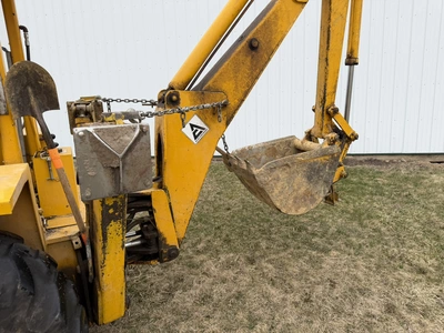 USED ALLIS CHALMERS 715 SERIES B BACKHOE