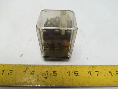 Adgo AR3-5NKU4400-2 11Blade Relay W/Indicator Light Used