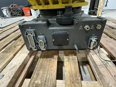 Used 2013 FANUC FANUC R-2000IB/210F Robots Michigan US | Aucto #1332186