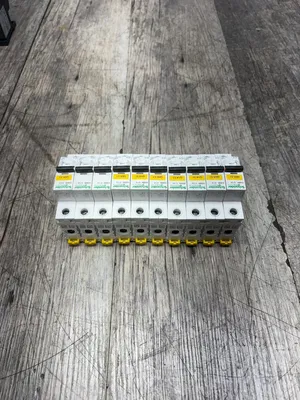 SCHNEIDER A9F74101 Electrical/PLC/Automation | ESS Industrial Equipment Sales (3)