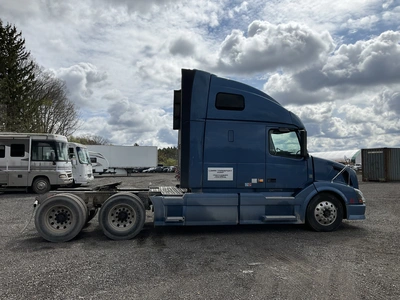 Used 2012 VOLVO VNL 6X4 Conventional trucks Michigan US | Miedema Asset Management Group #1476614