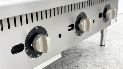 171-0463 36" 3 Burner Natural Gas Heavy Duty Griddle