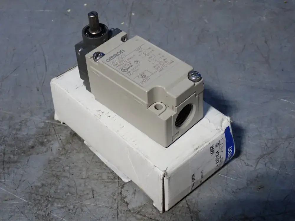 USED OMRON D4A2501N