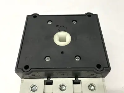 USED TELEMECANIQUE ISOLATOR LOAD BREAK SWITCH V5 3-POLE 125A