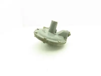 Fisher Controls S100-4 Pressure Regulator 1"NPT Valve 3/8" Orifice 3-9"WC