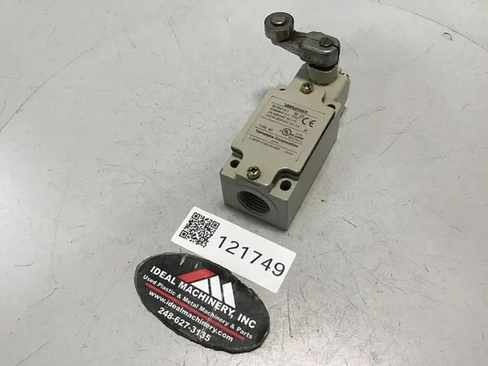 USED YAMATAKE LJA10-11A21N-003