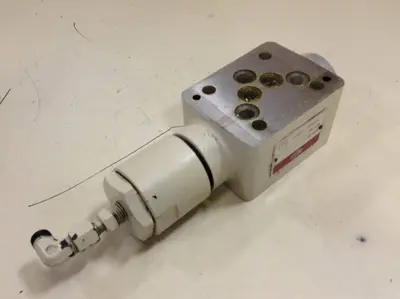 Used TOYOOKI KOGYO HK-03181 Valves/Fittings Michigan US | Ideal Machinery #1277241