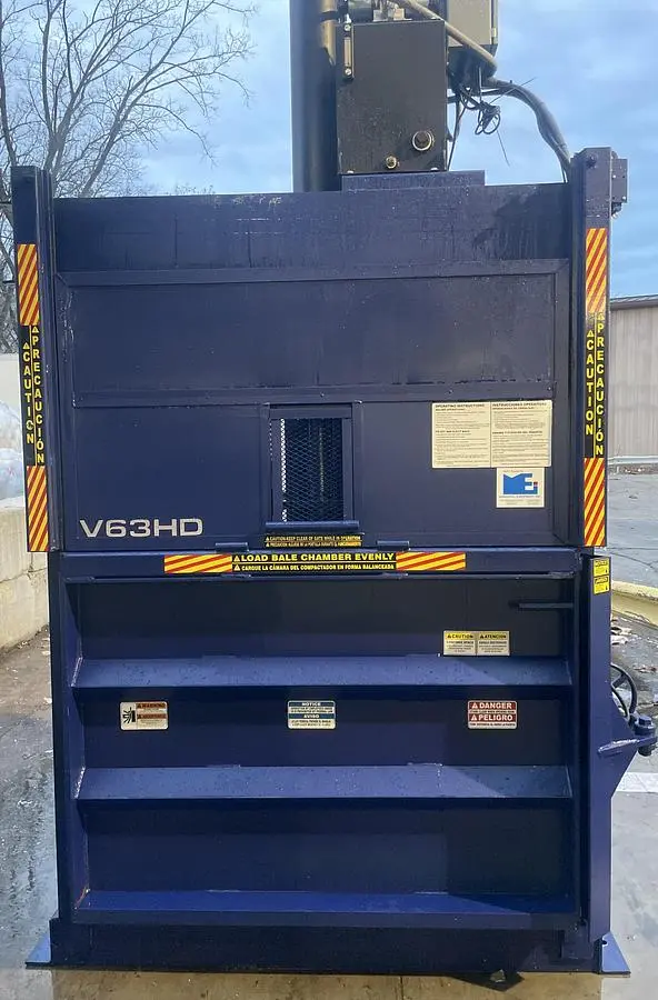 USED BACE V63HD VERTICAL BALER
