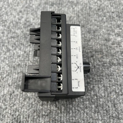 Used Future Design Controls FDC-7L-Z259 Temperature Controls California US | Davliegogo LLC #1706585