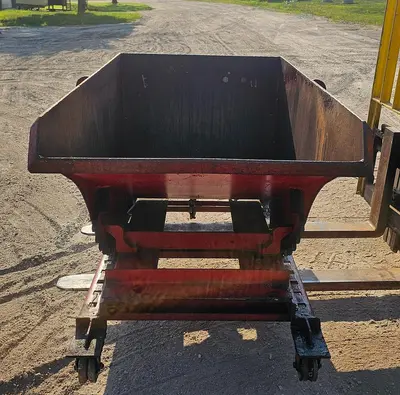 USED ROURA 1/2 CU. YARD