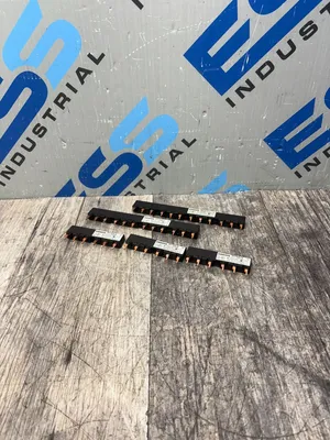 SIEMENS 3RV1915-1A Electrical/PLC/Automation | ESS Industrial Equipment Sales (1)