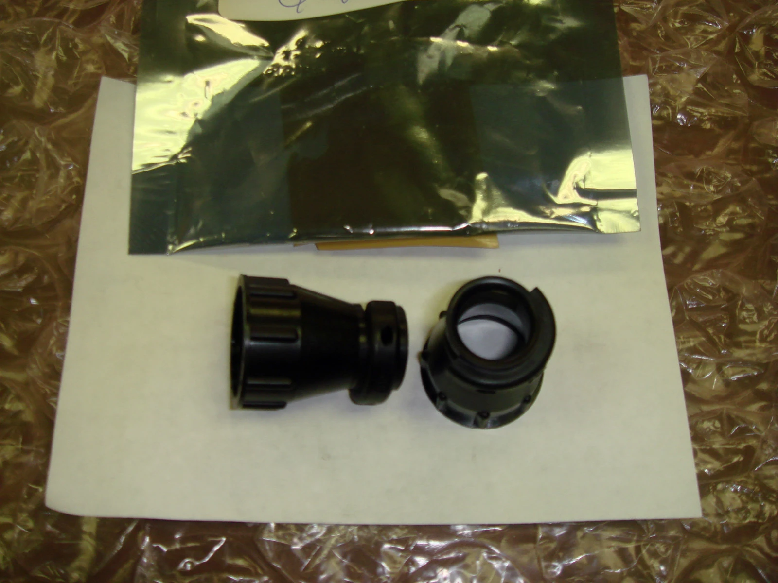 NEW AMP Circular Connector STD Cable Clamp