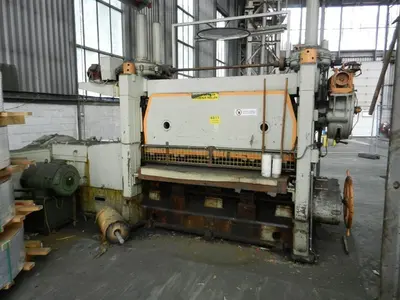 USED LISSE STRAIGHTENER 1000 X 18MM > 2200 X 5MM
