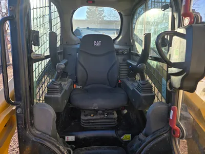 2020 CATERPILLAR E-LATHE 1740G Skid Steer Loaders | Alan Ross Machinery (4)